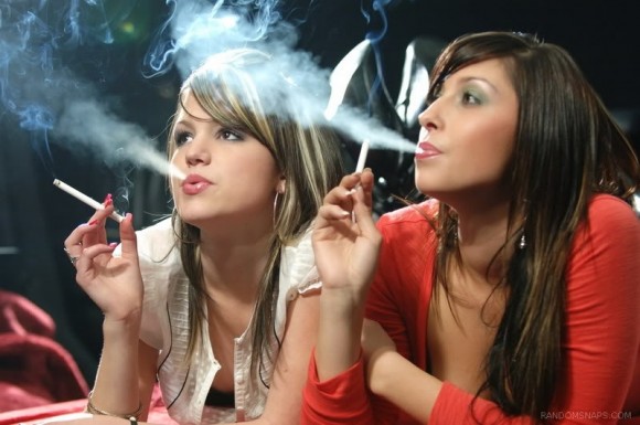 Wanita Tidak Sulit Untuk Berhanti Merokok