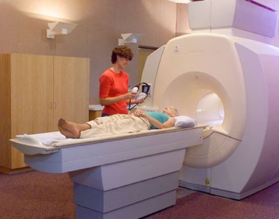 Tips Menghilangkan Kecemasan Sebelum Tes MRI